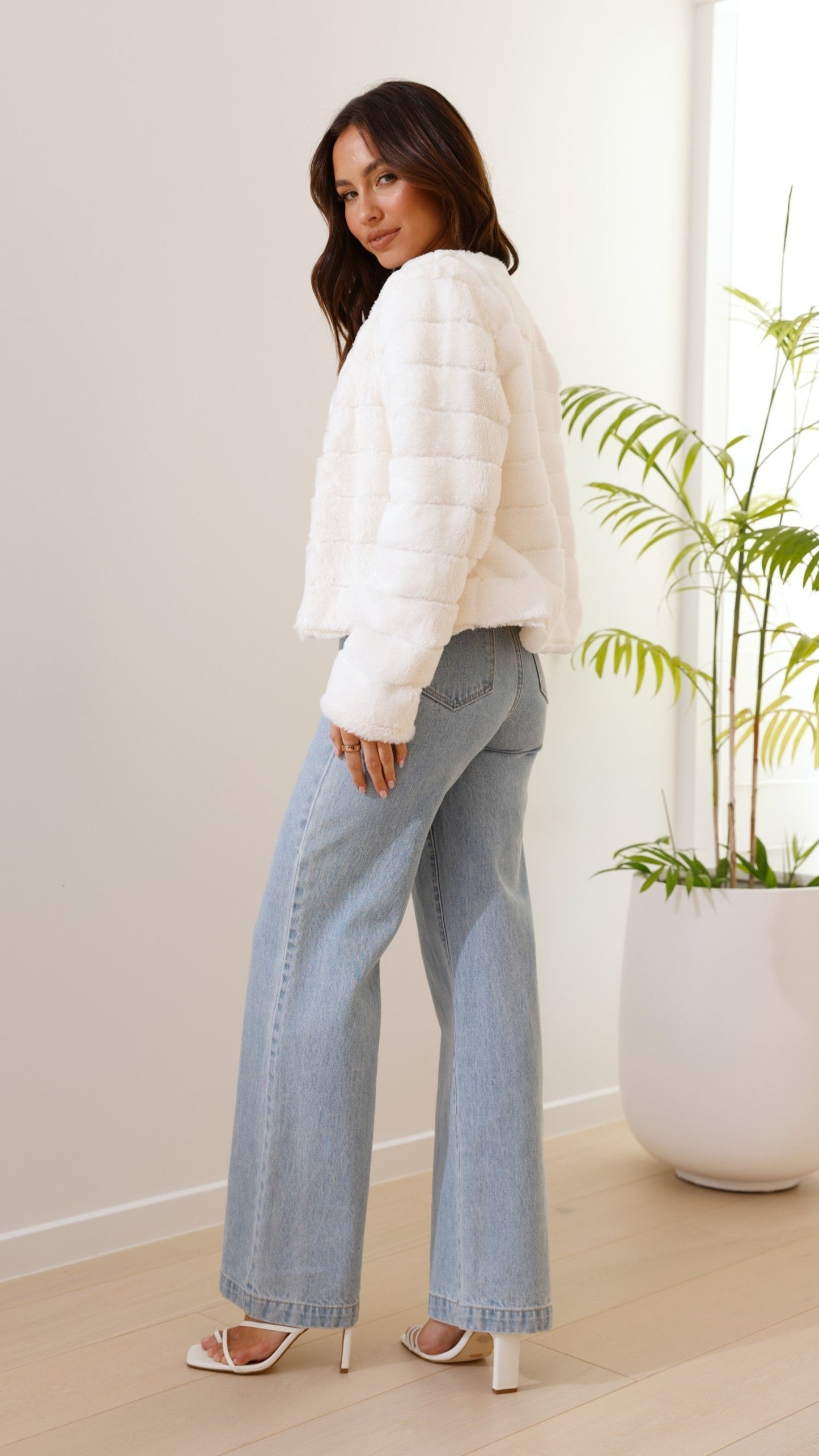 Loesje | Stijlvol Luxe Dames Crop Jacket