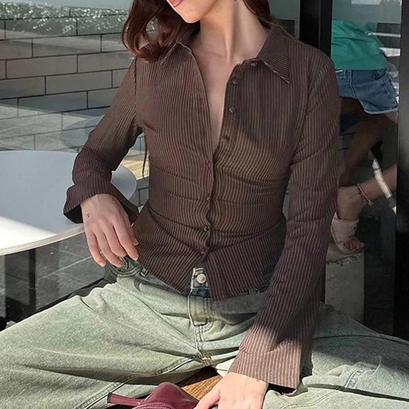 Catharina | Stijlvolle Retro Blouse met Elegante Snit