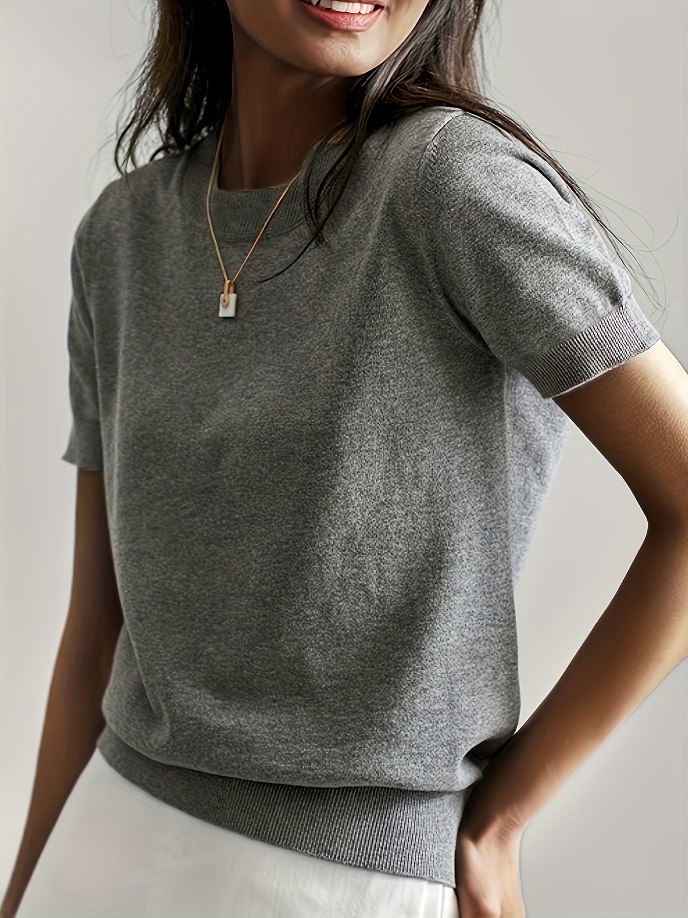 Wilhelmina | Stijlvolle Dames Gebreide Top met Korte Mouwen