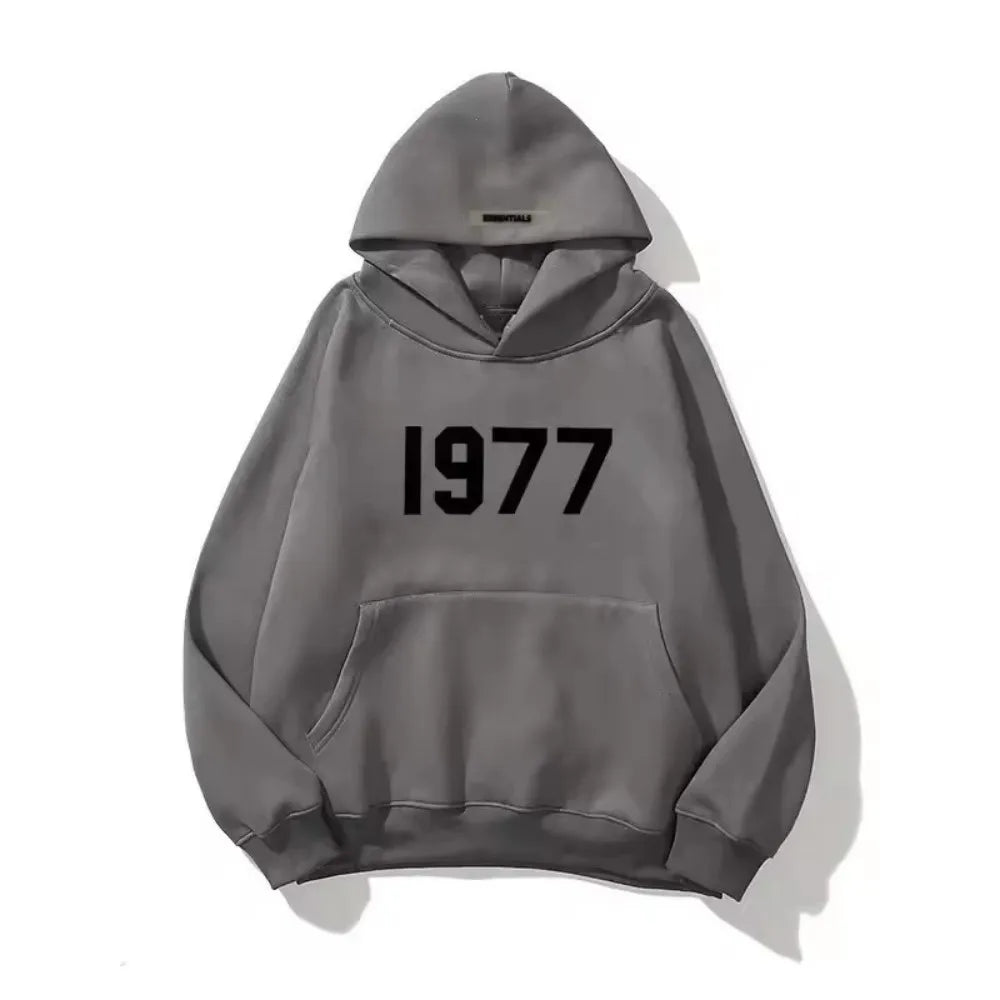 1977 Hoodie – Unisex Basic Hoodie met Retro Jaarprint
