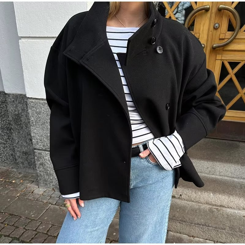 Greetje | Stijlvolle Luxe Korte Jas met Dubbele Knopen