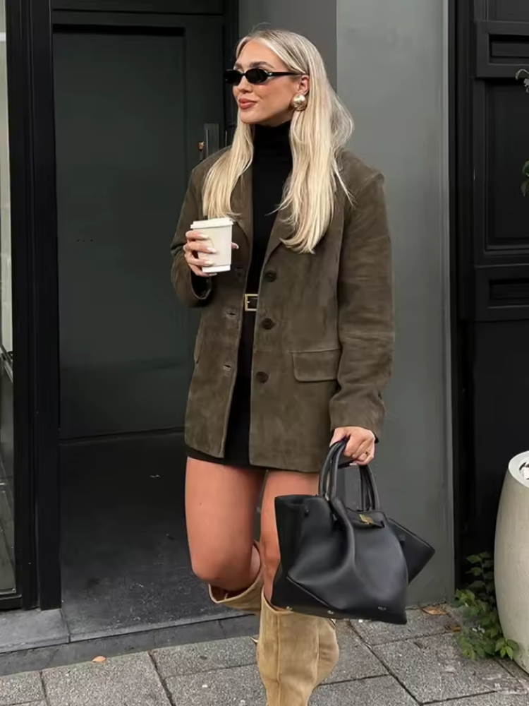 Yara | Stijlvolle Bruine Damesjas met Luxe Afwerking