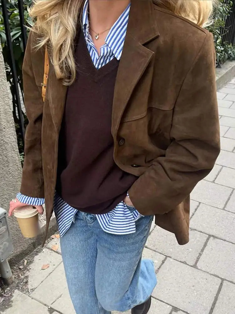 Stijlvolle Bruine Suède Blazer voor Vrouwen | Trendy en Tijdloos